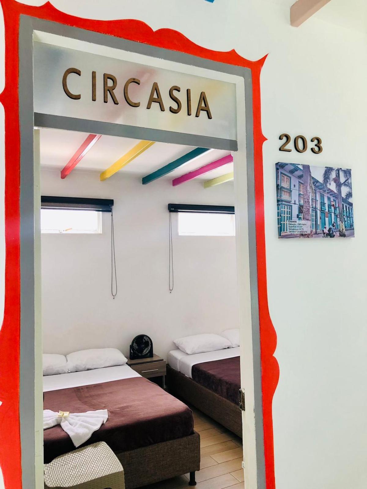 Hotel Cafe Color アルメニア エクステリア 写真