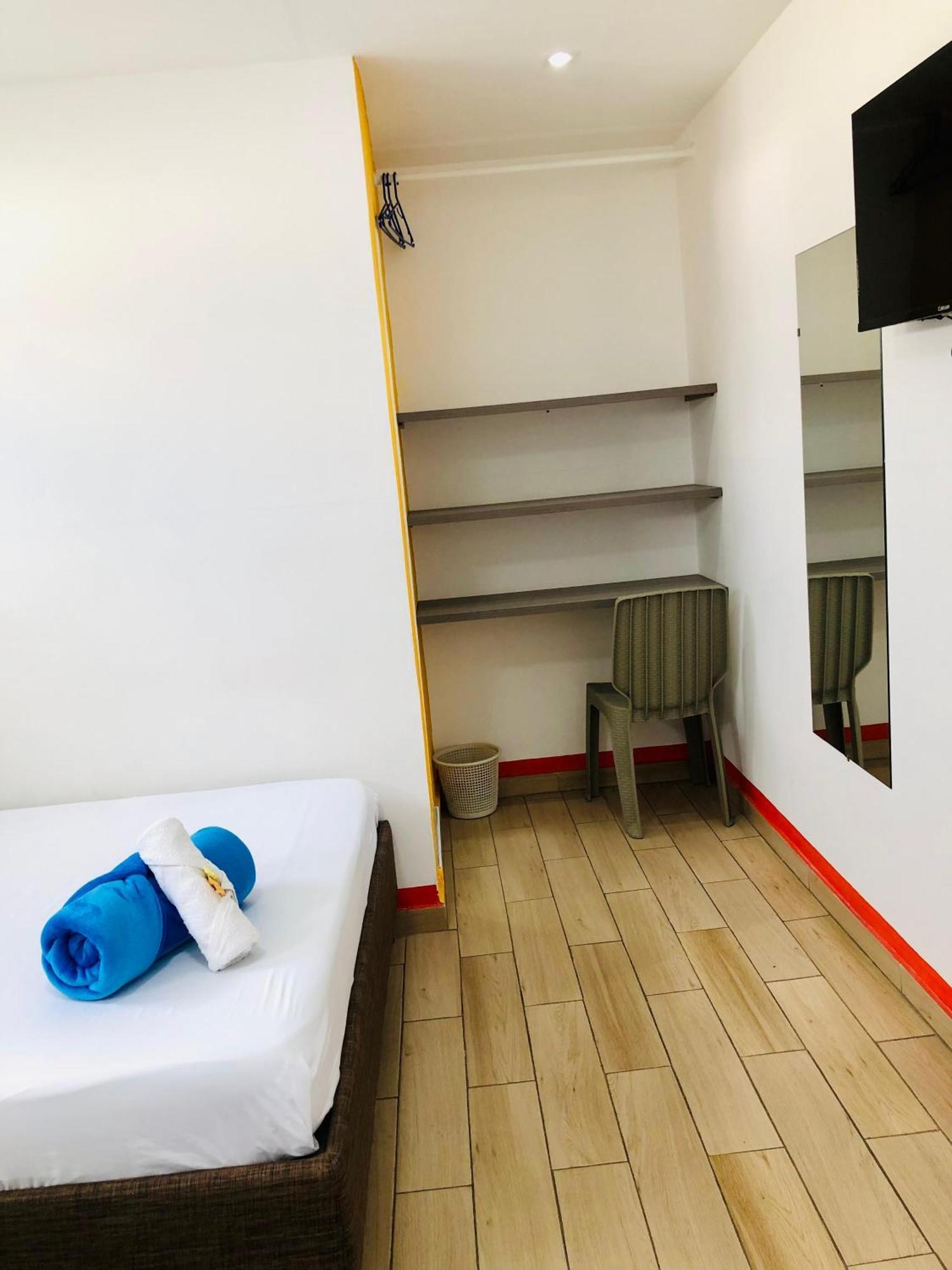 Hotel Cafe Color アルメニア エクステリア 写真