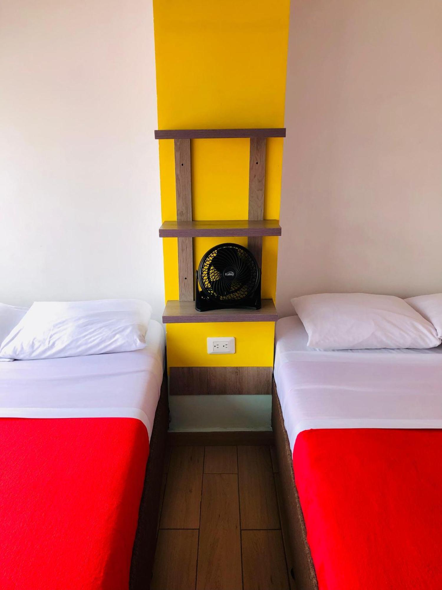 Hotel Cafe Color アルメニア エクステリア 写真