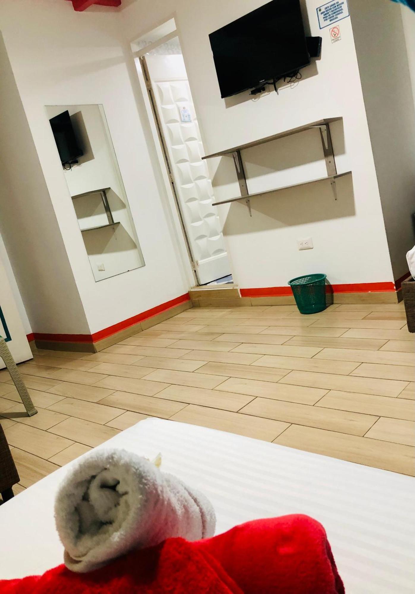 Hotel Cafe Color アルメニア エクステリア 写真